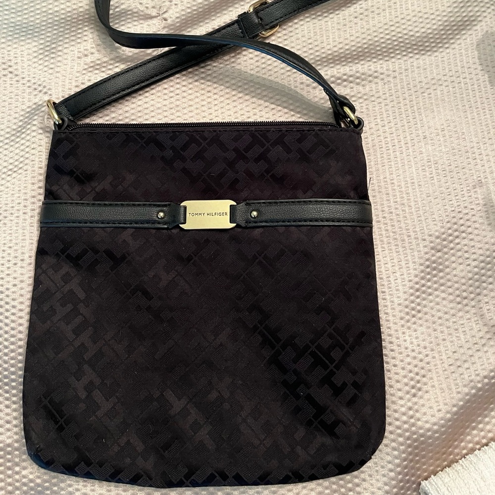 Tommy Hilfiger Crossbody Purse